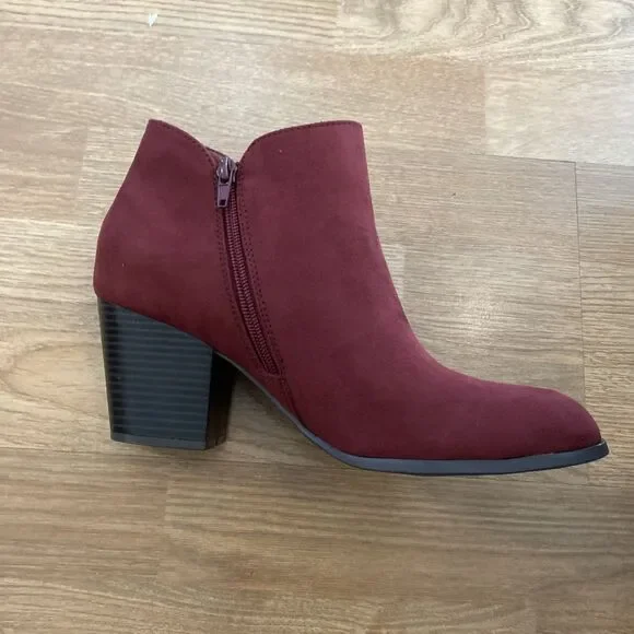 Style & Co Masrinaa Block-Heel Ankle Bootie Scarlet Micro Size 9.5M NIB - Picture 9 of 12